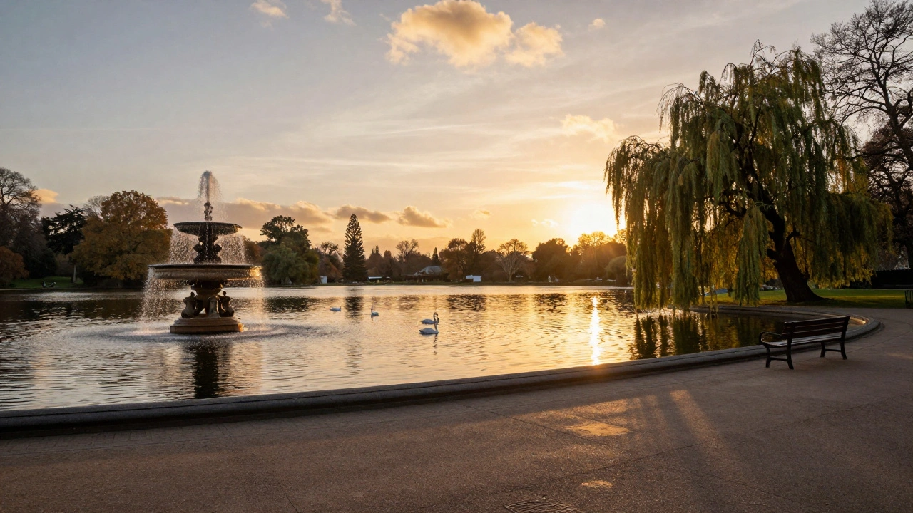 The Best Walking Trails in Hyde Park, London